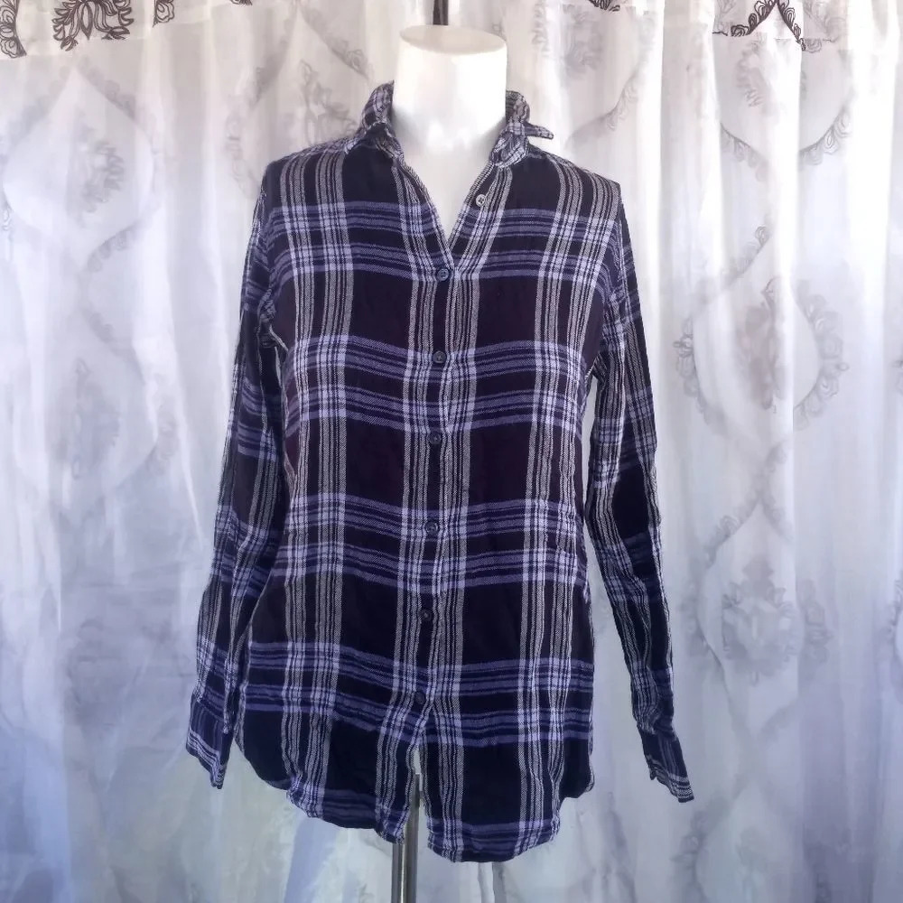 Banana Republic Women Shirt size xs ( bag Z )
